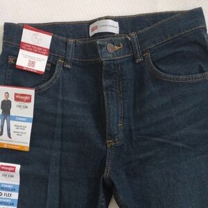 Wrangler Blue Straight Jeans Classic Fit
